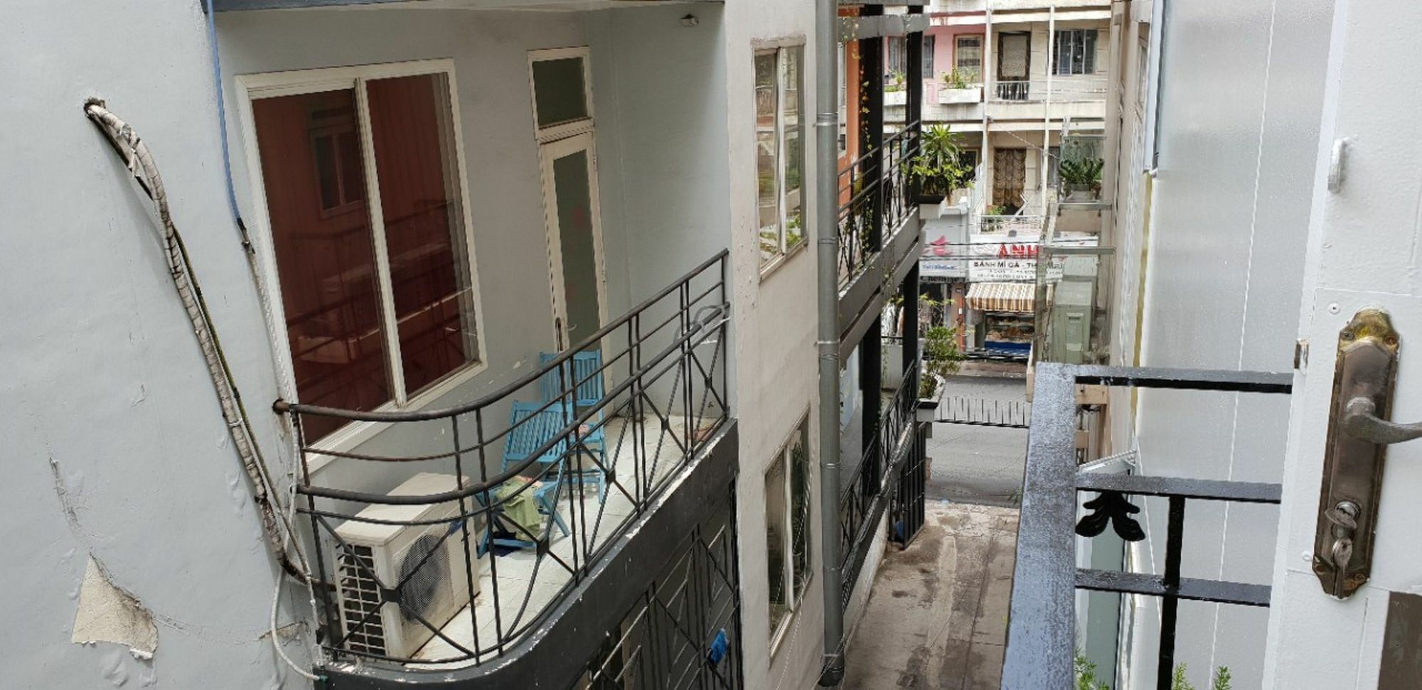 Aloha House Hotel Ho Chi Minh City Exterior photo